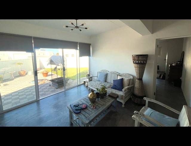 3 BEDROOM HOUSE FOR SALE IN LAMPIESBAAI